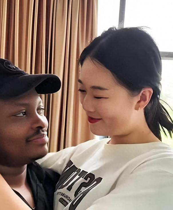 为什么不和黑人结婚黑人结婚，跨越肤色界限的幸福之旅-第2张图片
