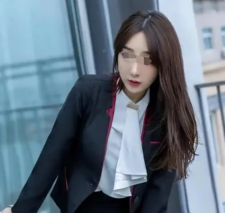 女教师口述的刺激性经历是什么女教师眼中的刺激之旅，一次难忘的课堂经历-第2张图片