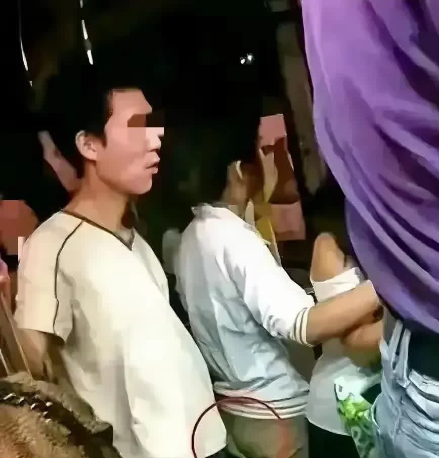 公交车拥挤身体有了反应怎么办公交车拥挤下的身体反应-第1张图片