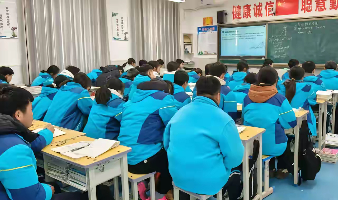 把班主任惹哭了怎么办班主任C一节课的深度体验-第2张图片