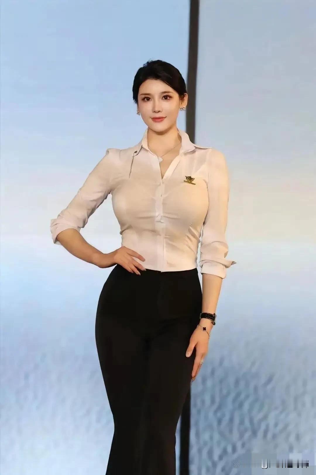 人体美女鲍56探索人体之美，鲍56的魅力