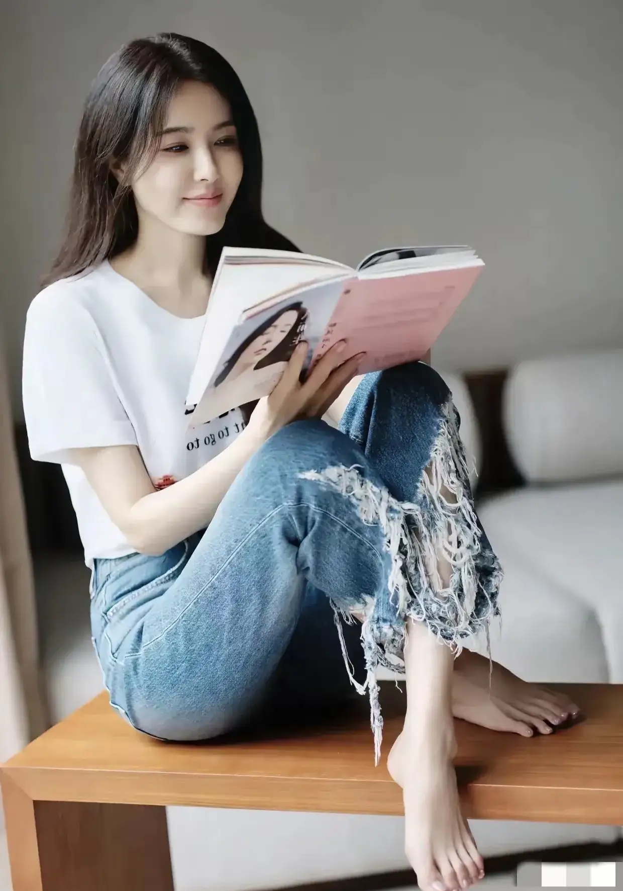 添美女脚探索美丽之谜——添美女脚-第3张图片