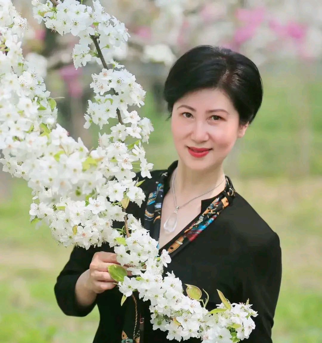 猎艳之旅，豪门后宫美妇的魅力世界