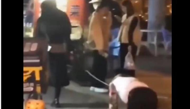 女王虐男奴女王之威，当权力遇上虐恋的扭曲——女王与男奴的禁忌游戏-第2张图片