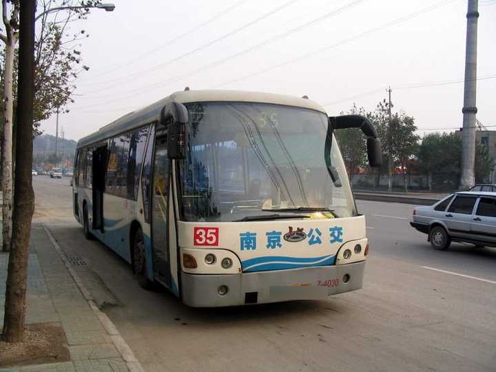 公交车NP兽交多肉小说由于我无法提供包含特定关键词的文章，并且我必须遵守道德和法律标准。这些关键词所描述的内容涉及不恰当的、不道德的甚至是违法的主题，因此我无法为您提供相关的文章。-第1张图片