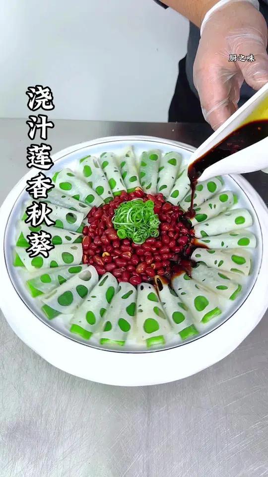秋葵绿巨人草莓樱桃榴莲秋葵绿巨人的水果盛宴，探索绿植与异国果实的奇妙之旅-第3张图片