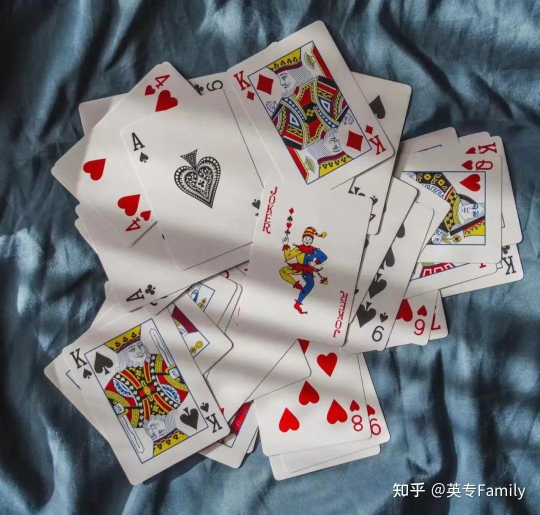 打扑克又疼又叫的软件打扑克游戏与互动体验，深入探讨特殊软件的功能与影响-第1张图片