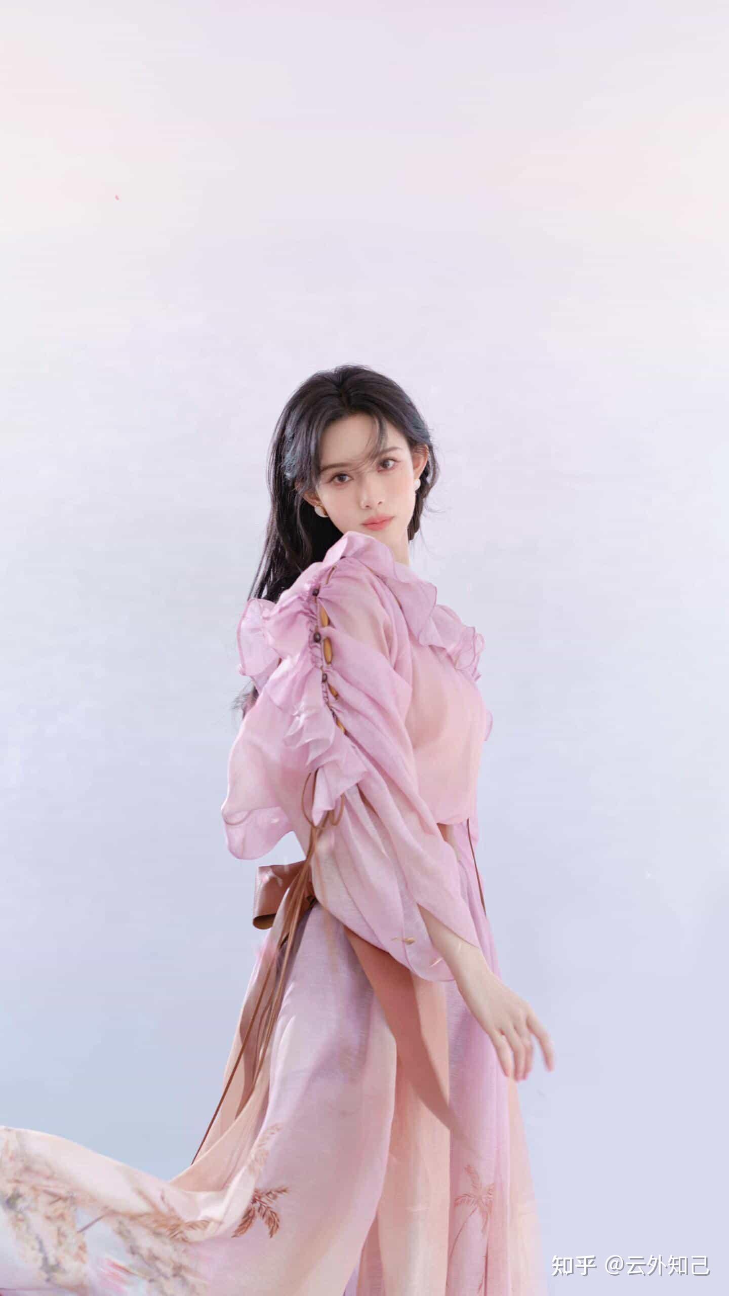 女性性纵欲派对女性性纵欲派对，探索与理解