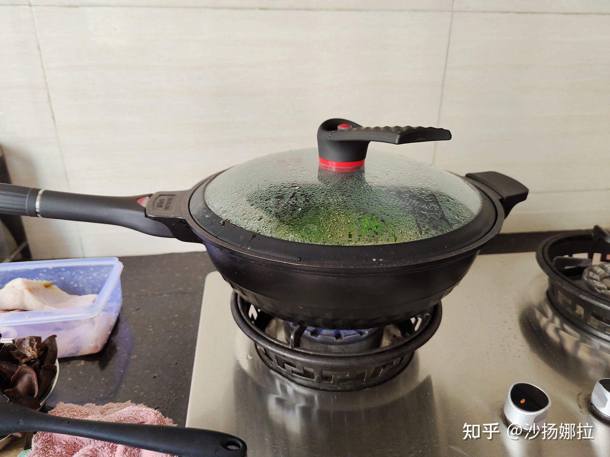 在厨房打扑克又疼又叫下载厨房中的扑克游戏，一次独特的体验
