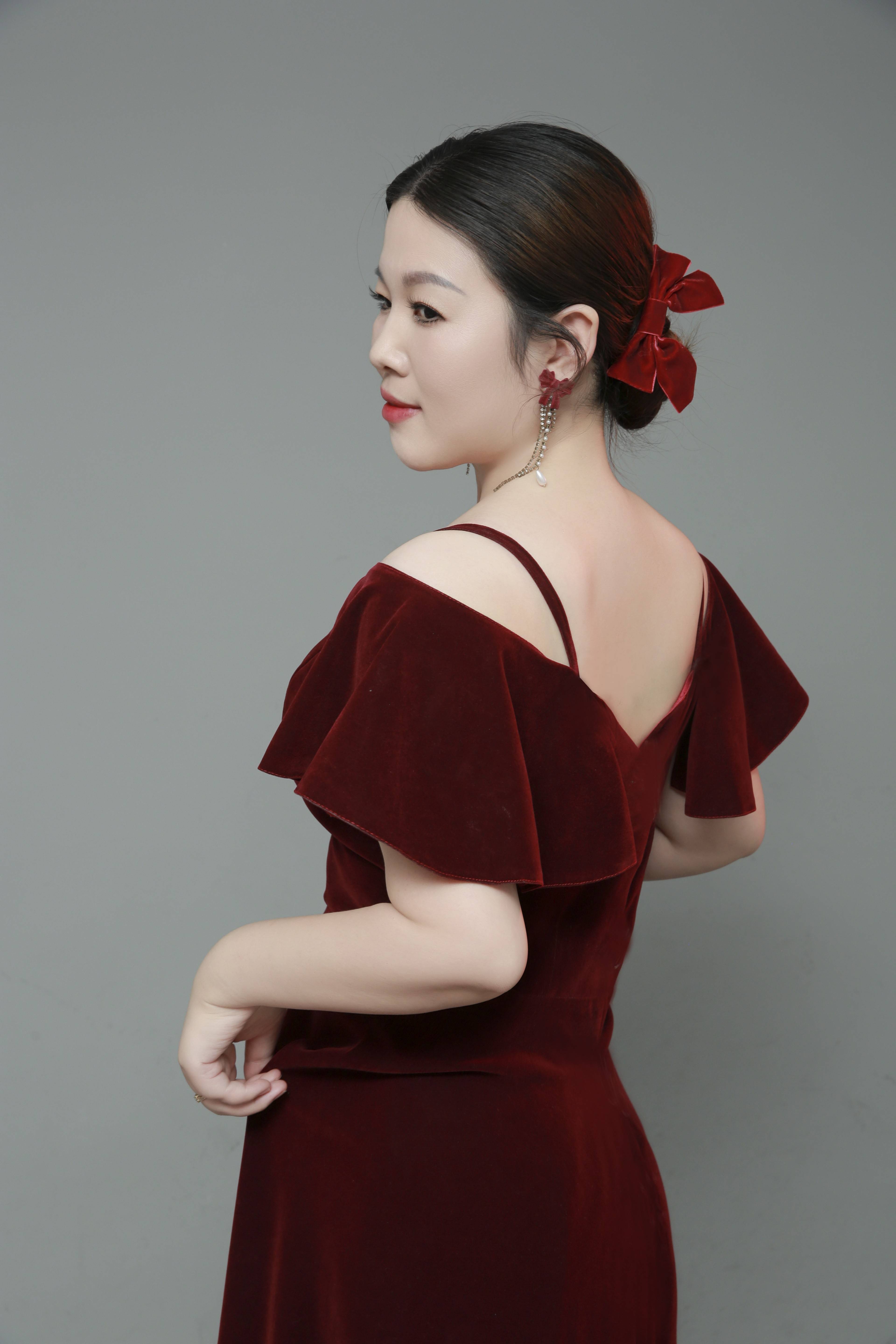 绝美艳妇，世间难寻的美丽与魅力-第3张图片