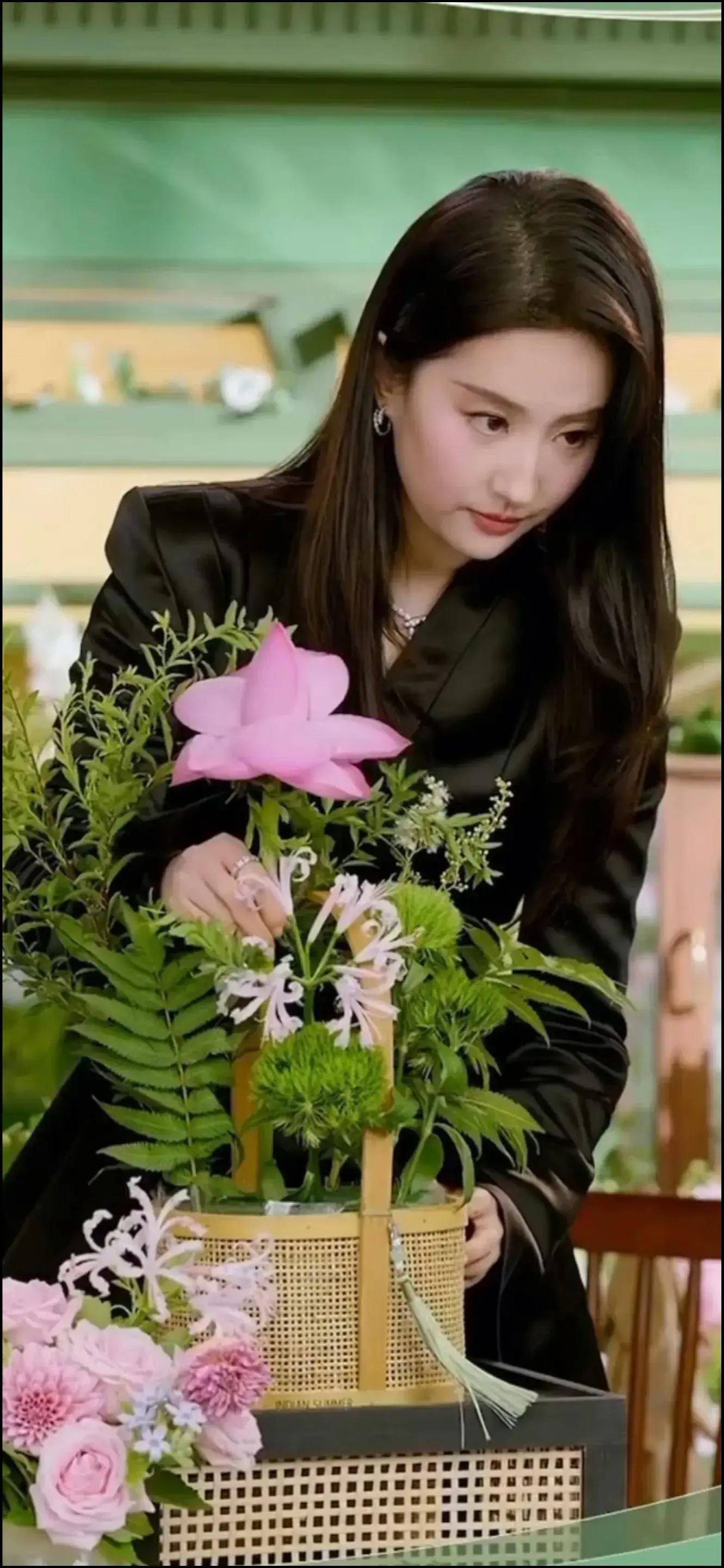 刘亦菲的qq是真的吗揭秘刘亦菲的QQ世界-第2张图片