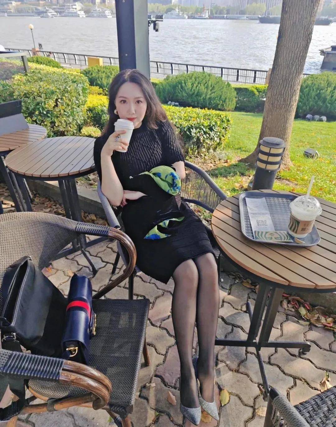 老熟啥意思老熟妇女与V4.7.7的独特故事