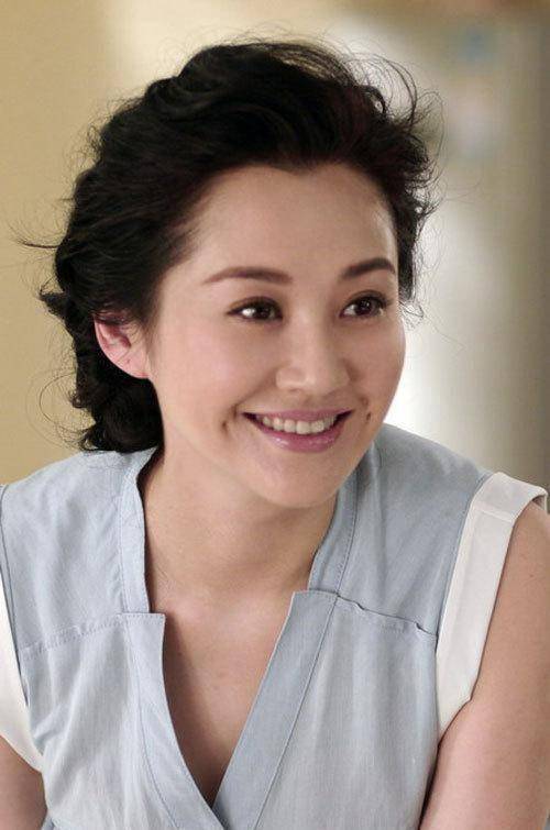 许晴被咬下头部的传闻，真相究竟如何？-第2张图片