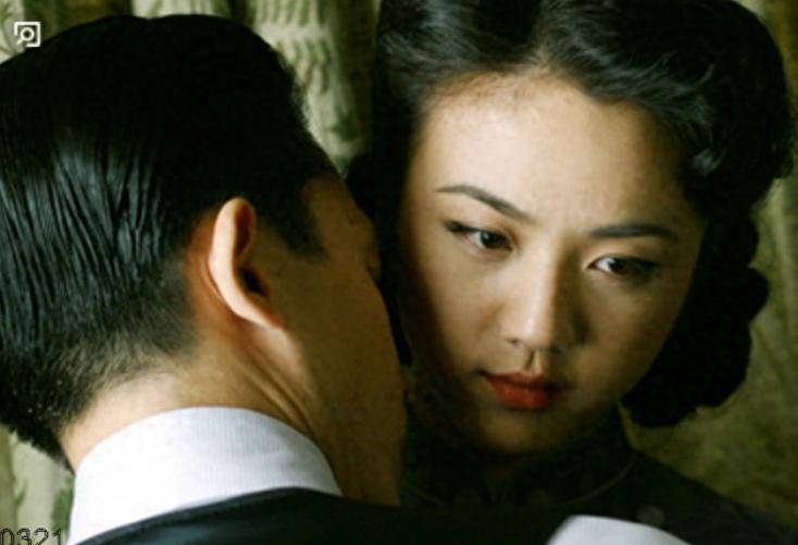色戒电影国语完整版，艺术与道德的交织探讨-第1张图片