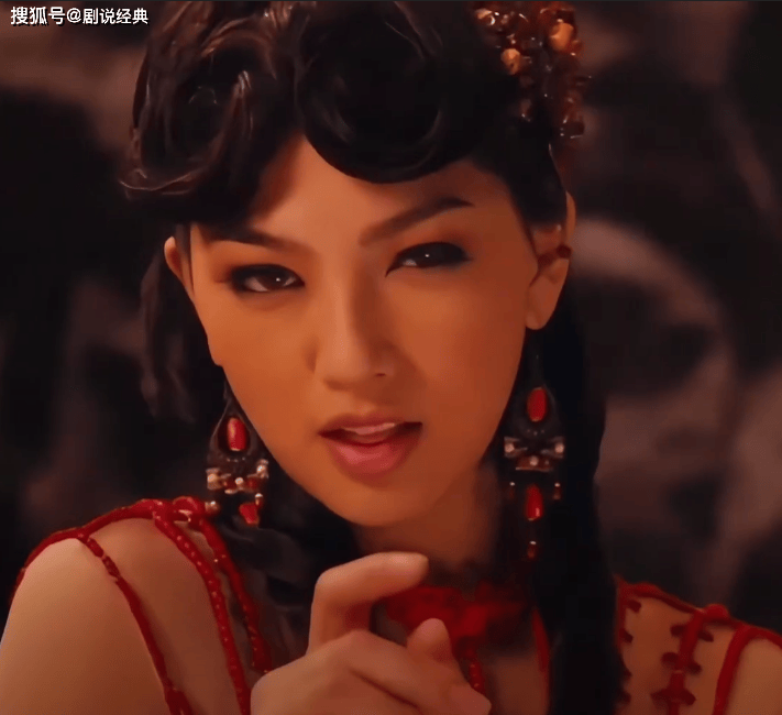 古装肉蒲团苏妲己古装肉蒲团中的苏妲己，妖艳与传奇的交织-第3张图片