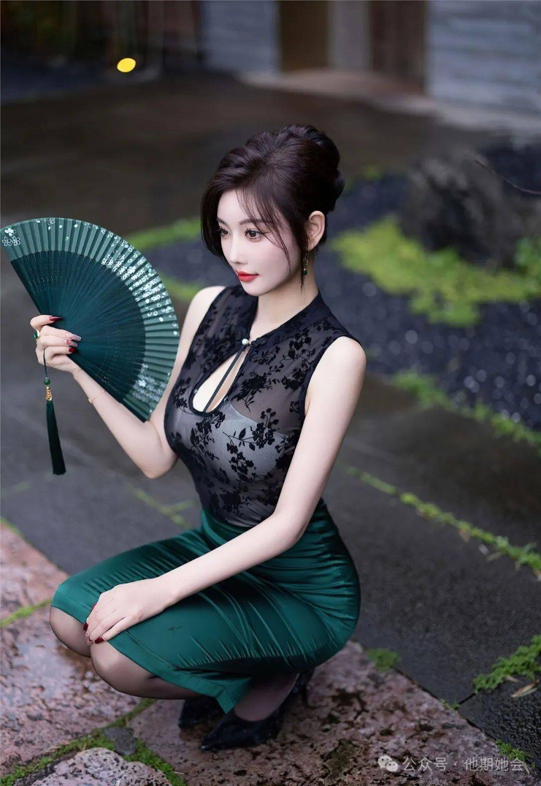 美女与男子的邂逅