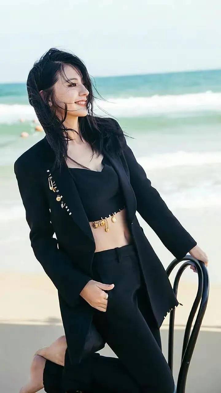 绝美艳妇绝美艳妇的魅力与传奇