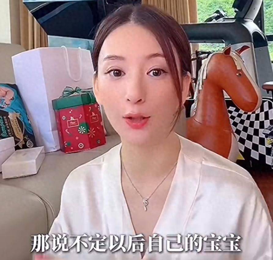 娱乐圈最新消息娱乐圈最新动态，星光璀璨下的新消息速递-第2张图片