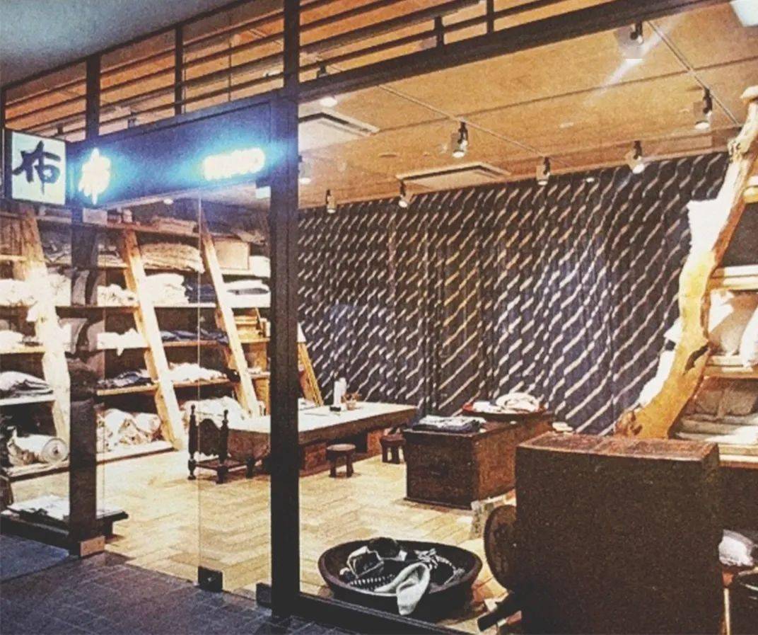 探索日本一卡2卡3卡四卡精品网站-第1张图片
