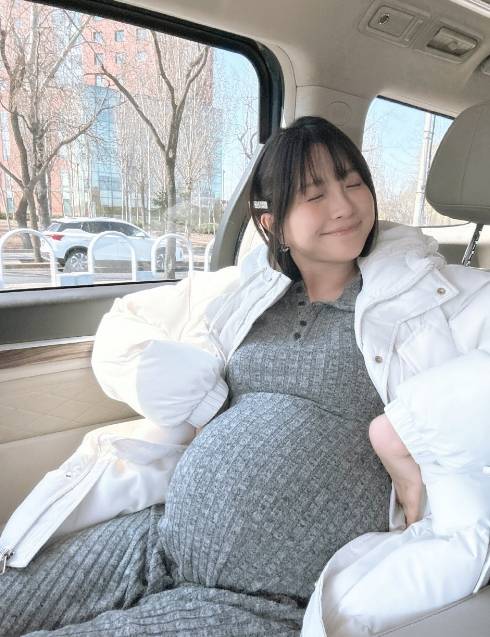 孕妇大肚子怀孕短文大肚孕妇的独特魅力——探索高H辣文-第2张图片