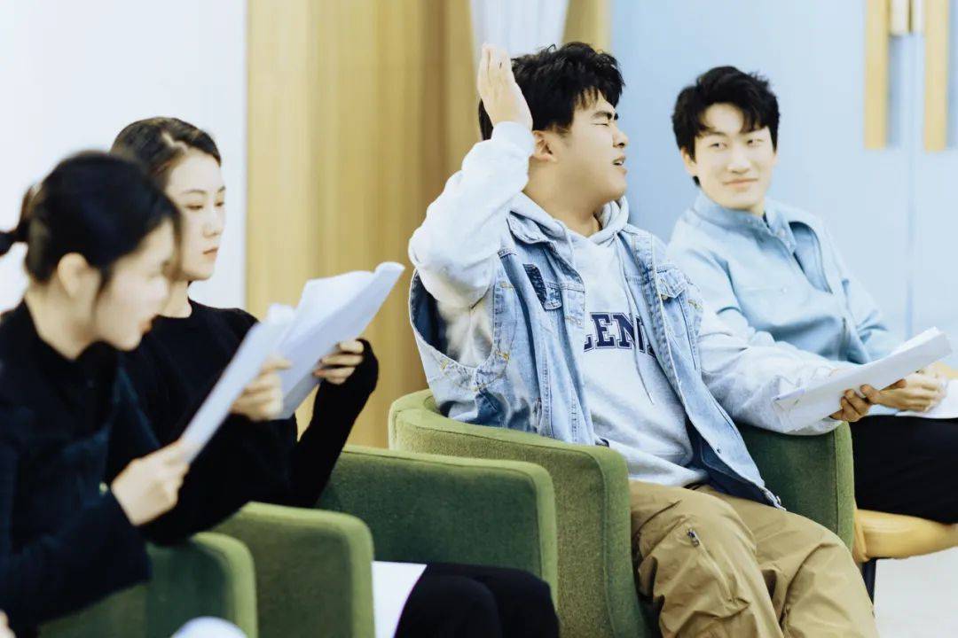 流了这么多还嘴硬这可是在车上流了这么多，仍嘴硬不屈-第3张图片