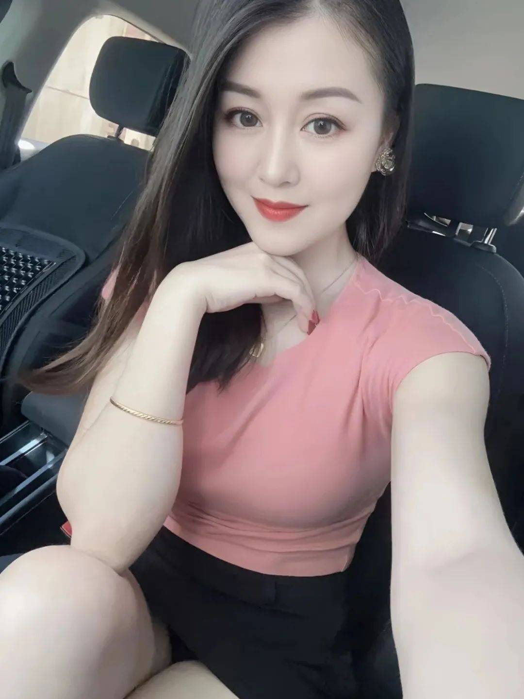 探索国产熟妇的真实魅力——深度解析熟妇激情视频-第2张图片