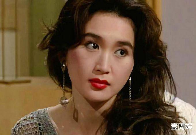 温碧霞演过的三年级电视剧有哪些温碧霞的演艺之路，从荧幕到公众视野的探索