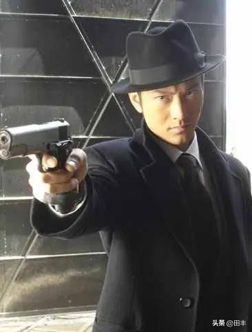 校长办公室的悲剧，权力与欲望的交织-第2张图片