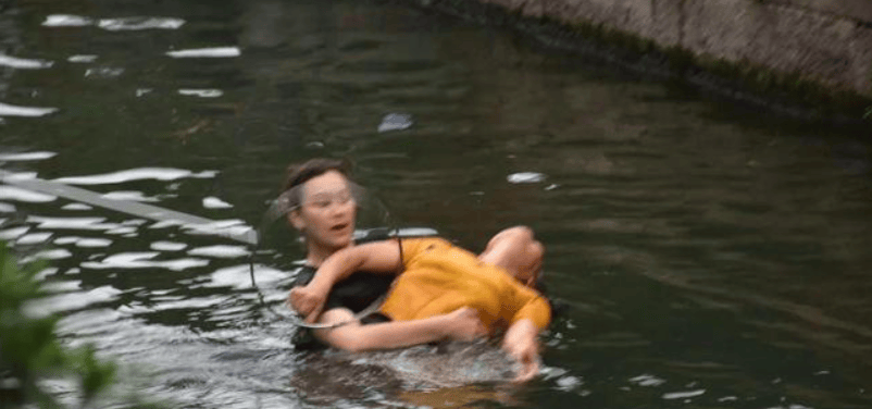 你弄得人家里都是水的视频在线观看意外事件，你弄得人家里都是水的视频-第2张图片