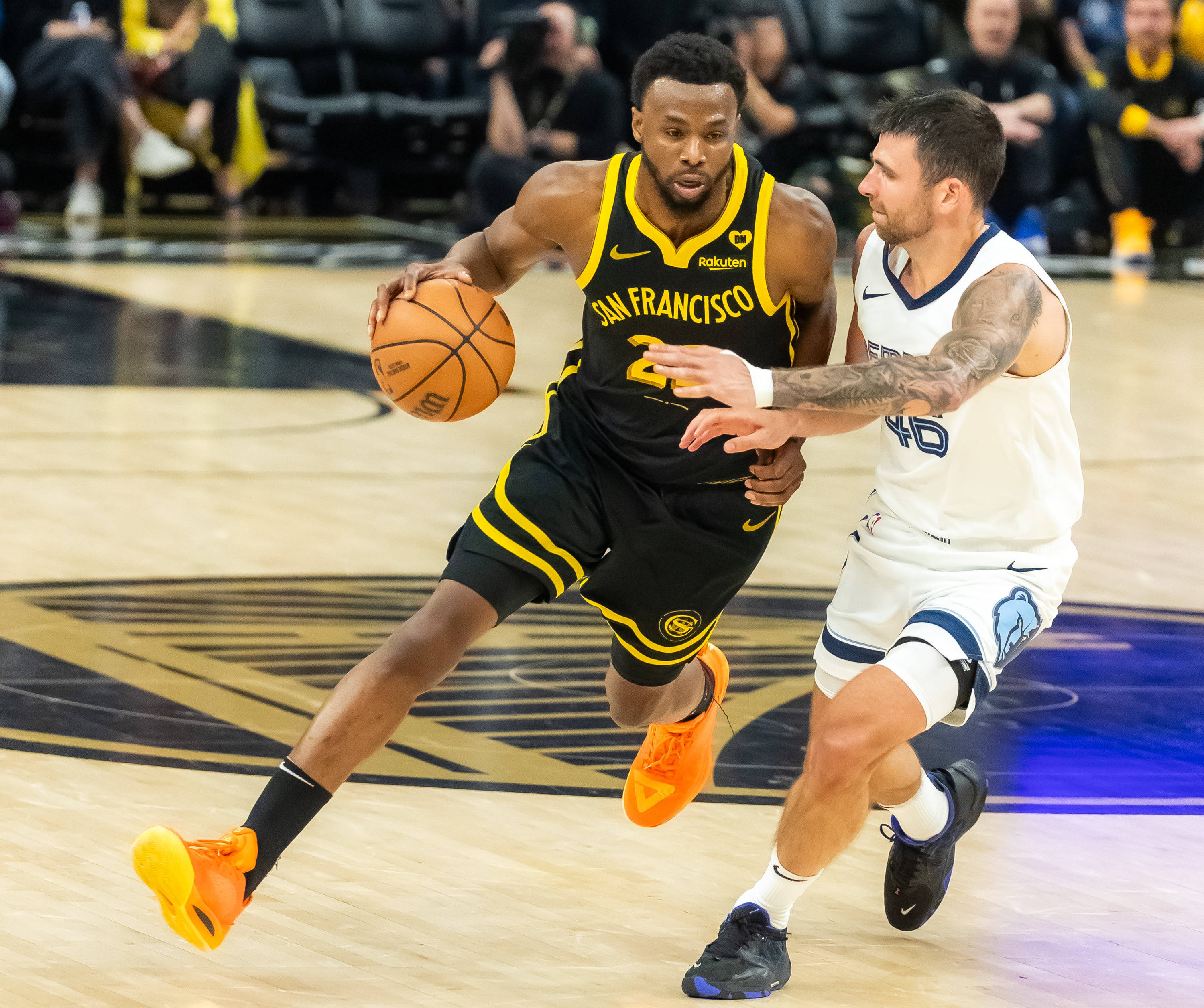 nba今日十佳球今日NBA十佳球精彩瞬间回顾-第1张图片