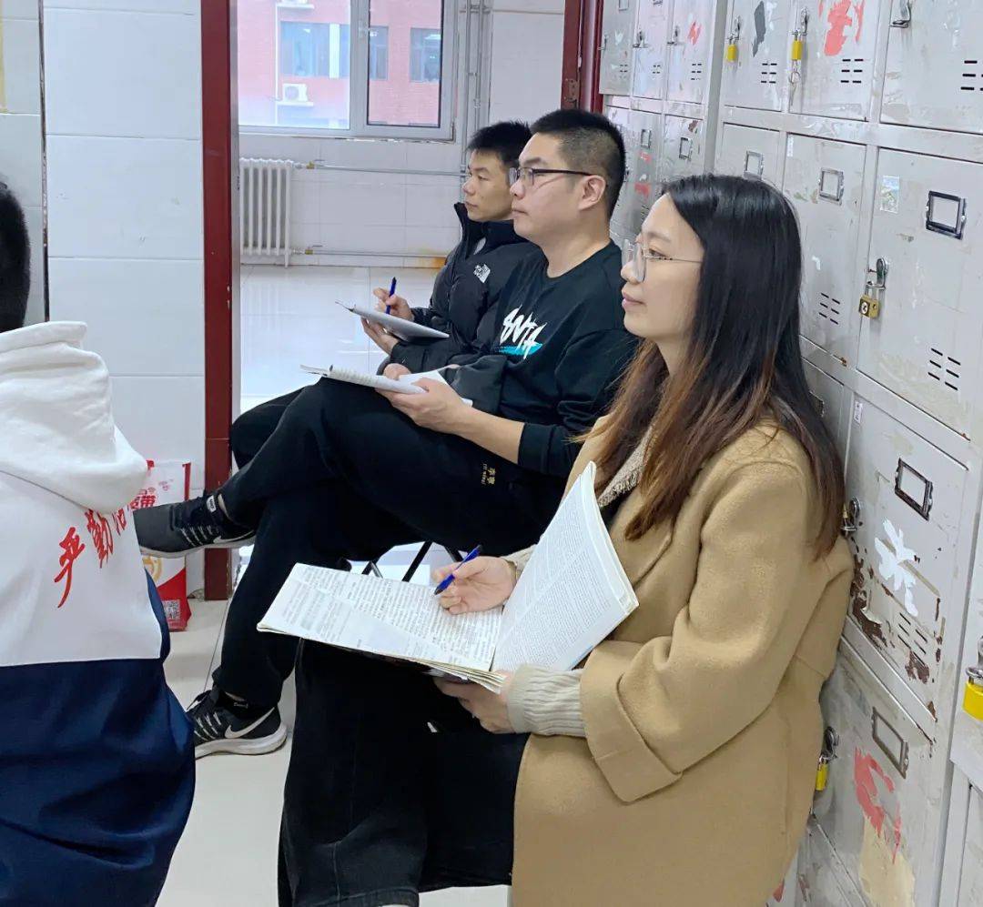 生物课上的精彩展示——我如何当着全班人的面做到高-第2张图片