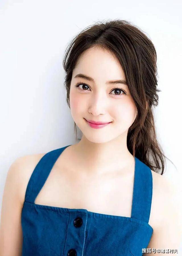 佐佐木希 简介佐佐木希与AV行业的探索