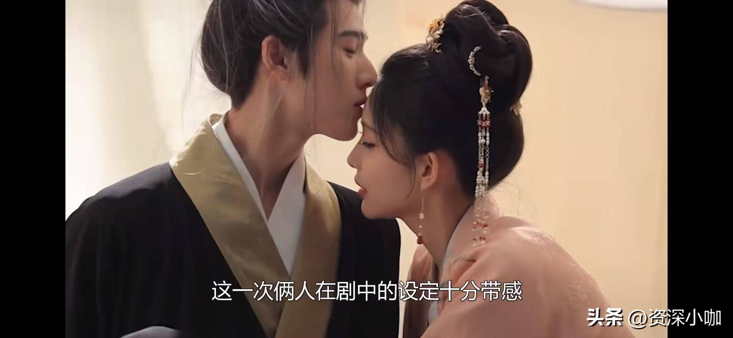 摸腿吻戏，影视剧中的情感表达与界限探讨-第1张图片