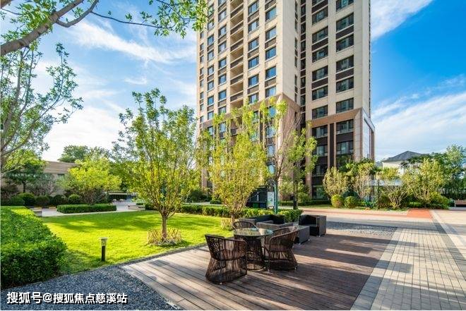 草瘤社区——一个充满生机与活力的绿色空间-第3张图片