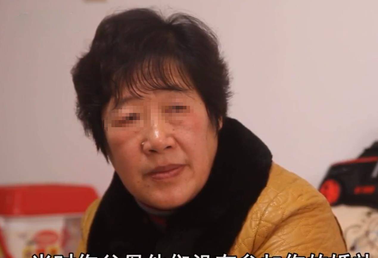 老妈妈与暴躁儿子的情感纠葛