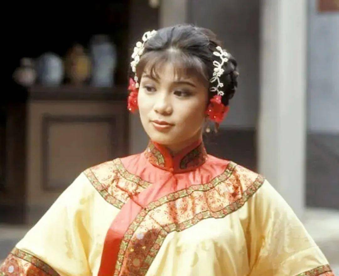 黄蓉乱欲系列全本阅读黄蓉乱欲系列全本阅读，武侠世界的情感迷宫-第3张图片