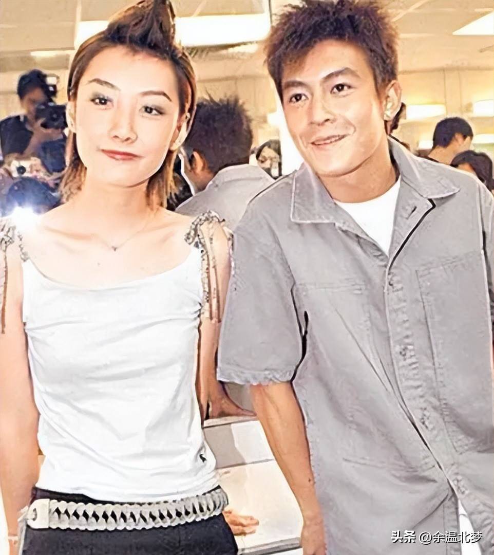 接吻视频扒衣服视频网络伦理的警钟，关于接吻视频与扒衣服视频的探讨