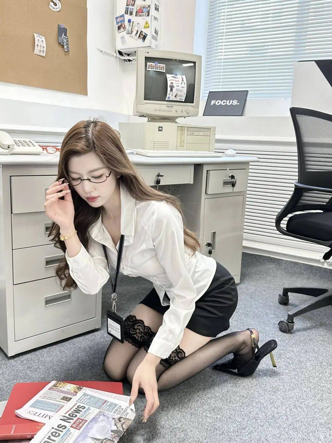 内衣办公室快播内衣与办公室的微妙关系，快播视角下的现代职场文化-第3张图片