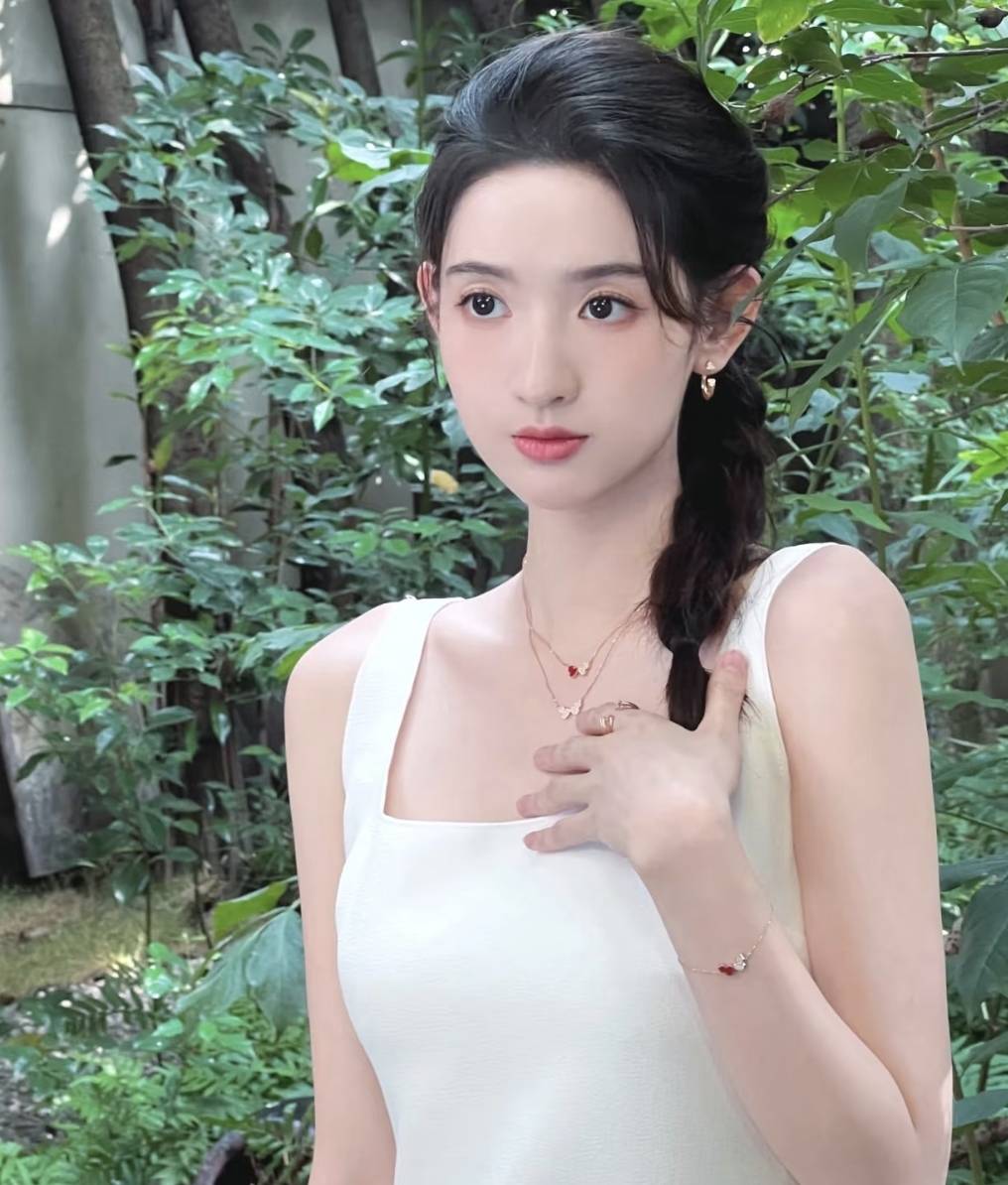 欧美一级影院未成年中文版免费观看欧美一级影院，探索电影艺术的殿堂-第2张图片