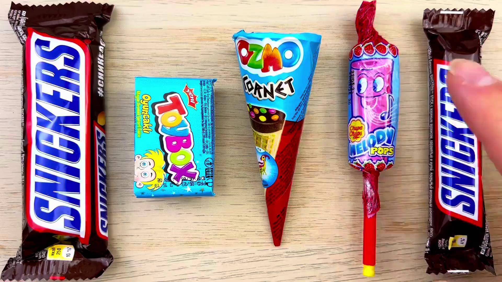 小学生拿棒棒糖做内个玩具小学生创意无限，用棒棒糖制作独特玩具-第1张图片