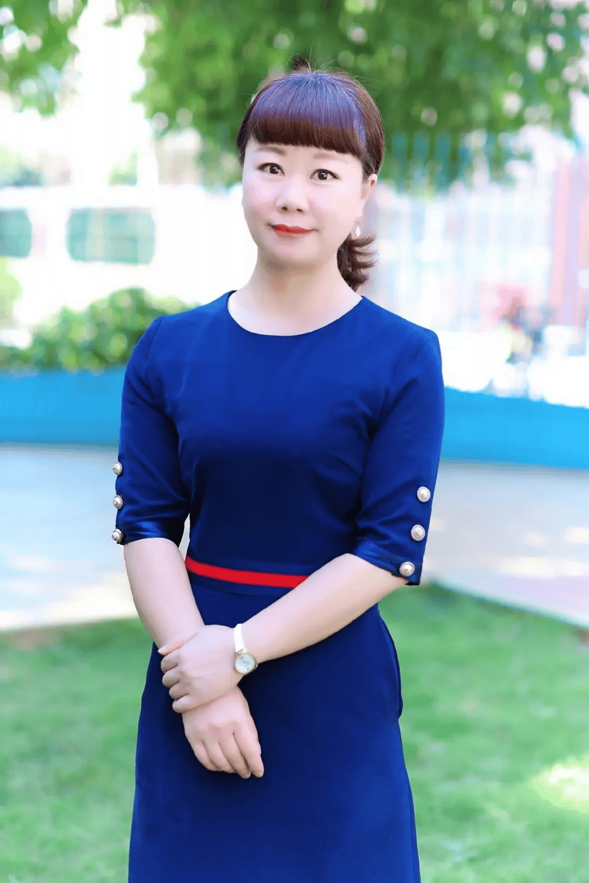 野外女教师的独特魅力