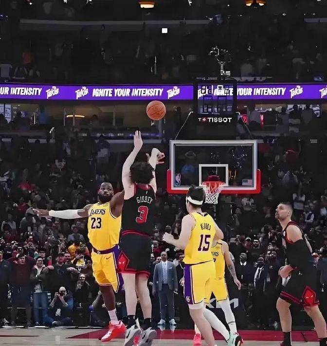 9.1国产nba免费探索网络世界中的男人色网现象-第1张图片