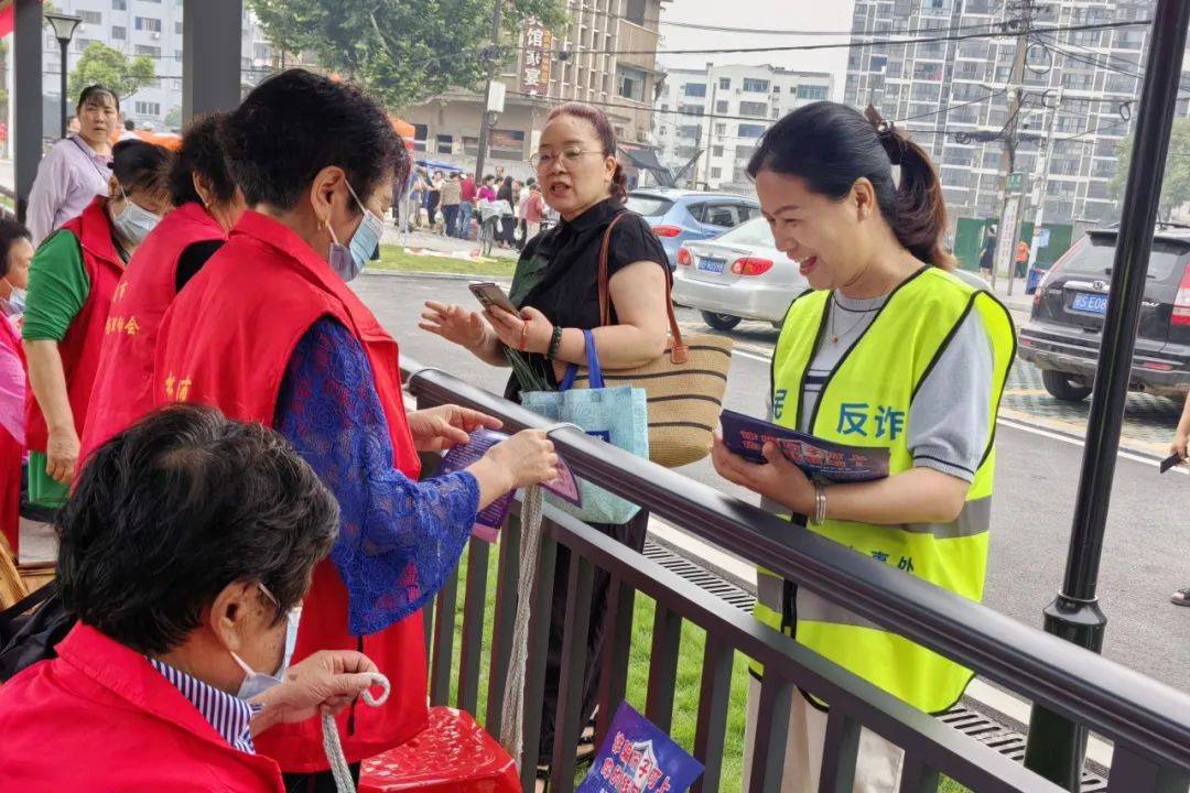 探索大色站社区的魅力与影响-第3张图片
