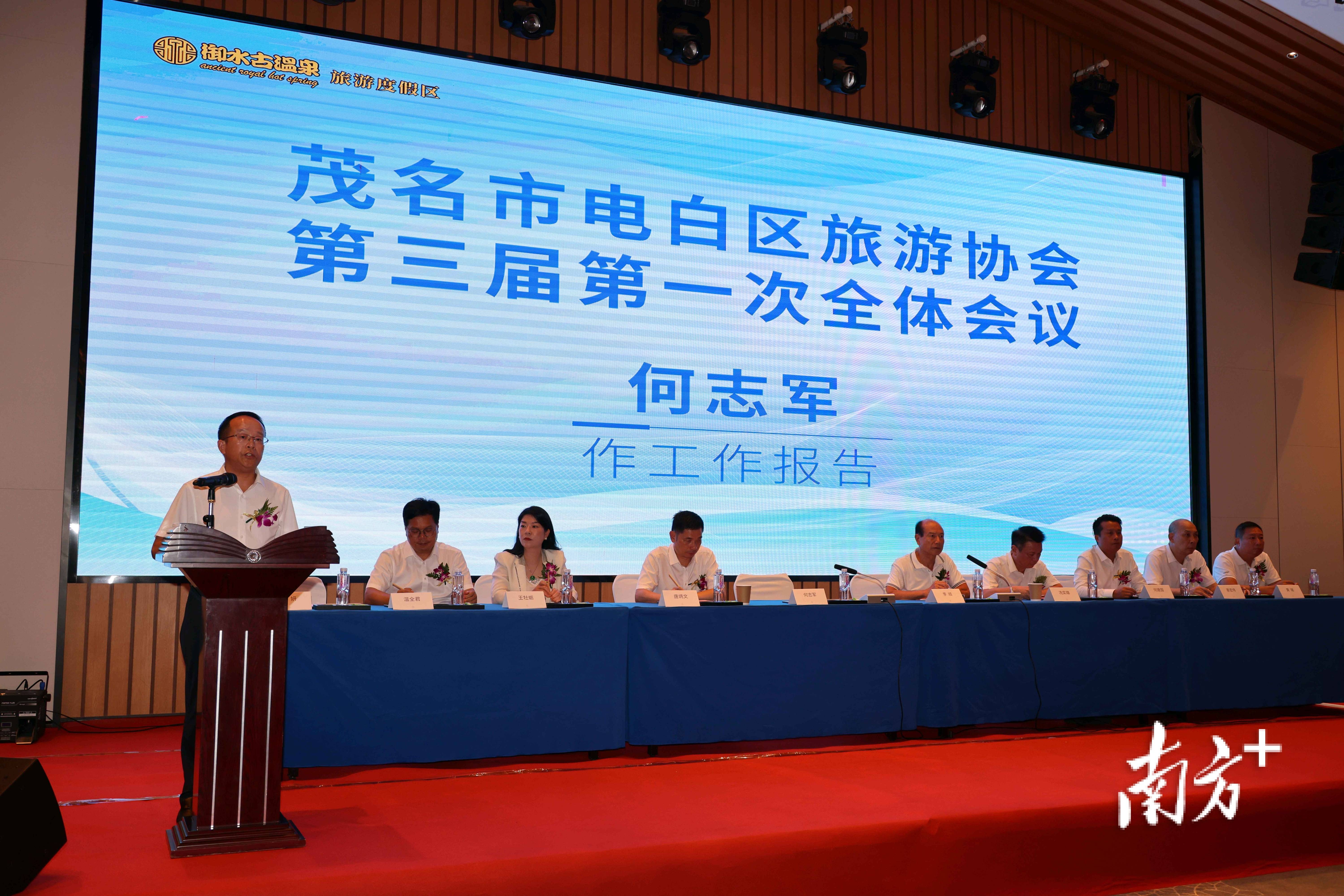 中央新领导班子照片中央新领导班子简历最新-第3张图片