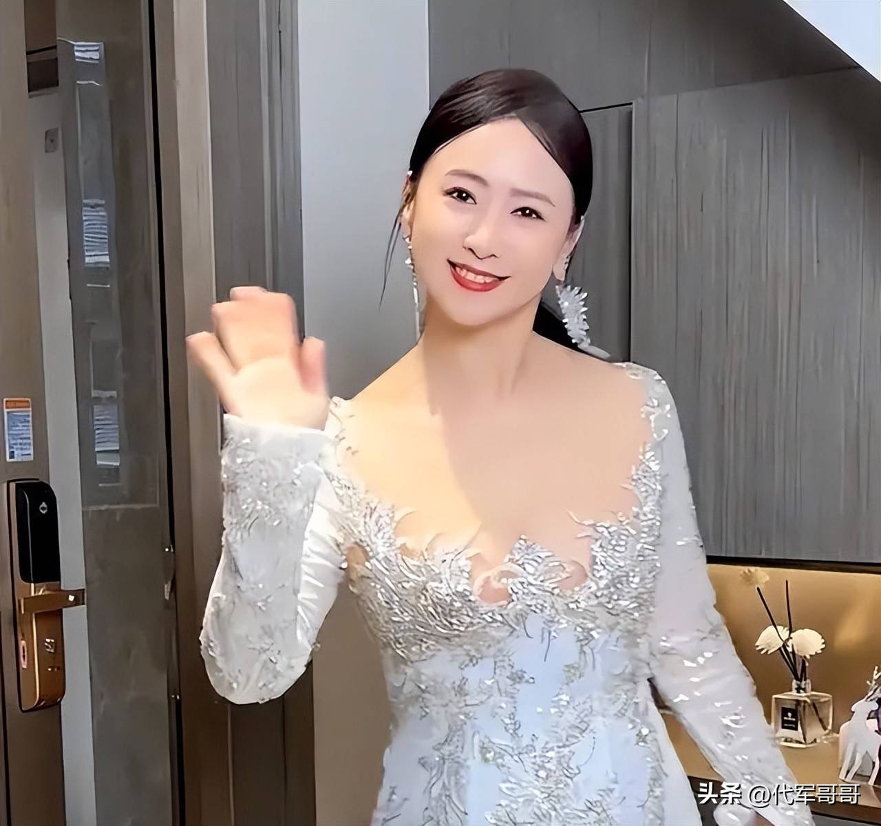 翁虹主演的三级翁虹主演的三级电影探讨
