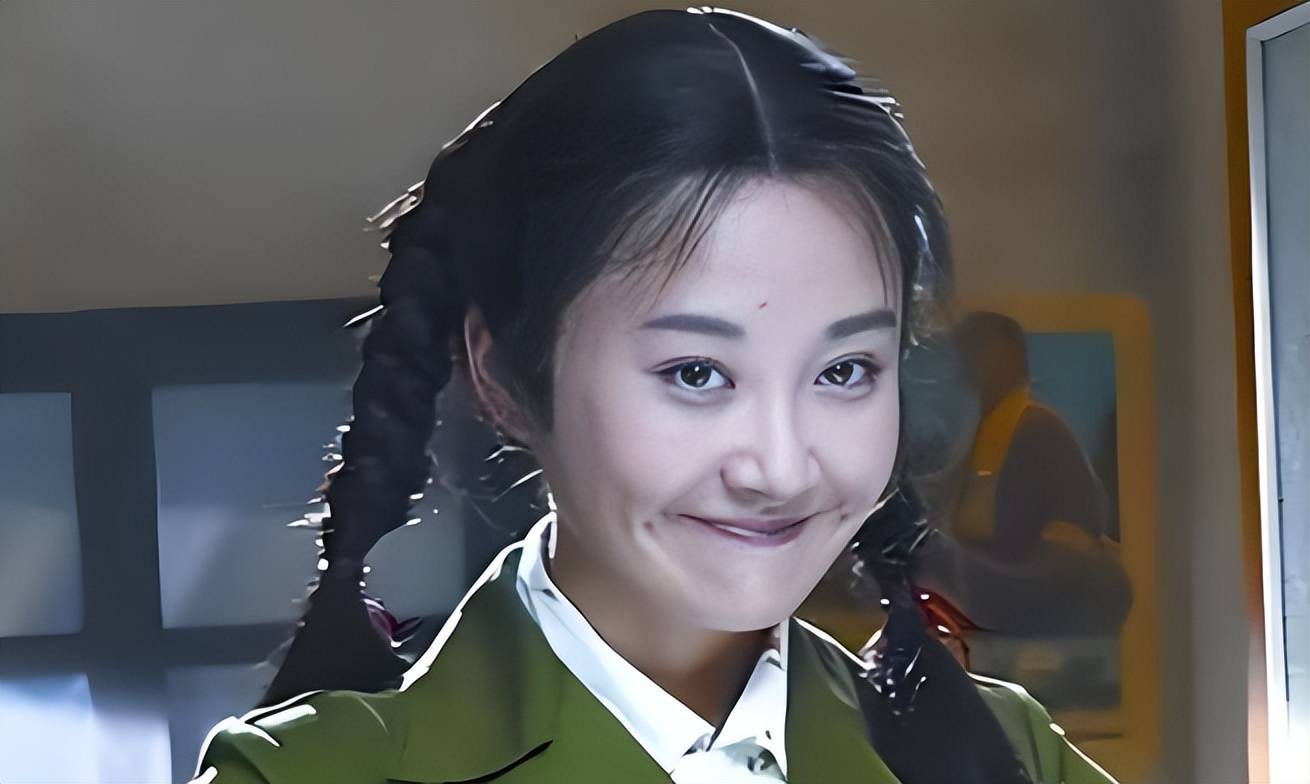 许晴被谁咬下来一个头是真的吗许晴被谁咬下头颅的真相揭秘-第2张图片