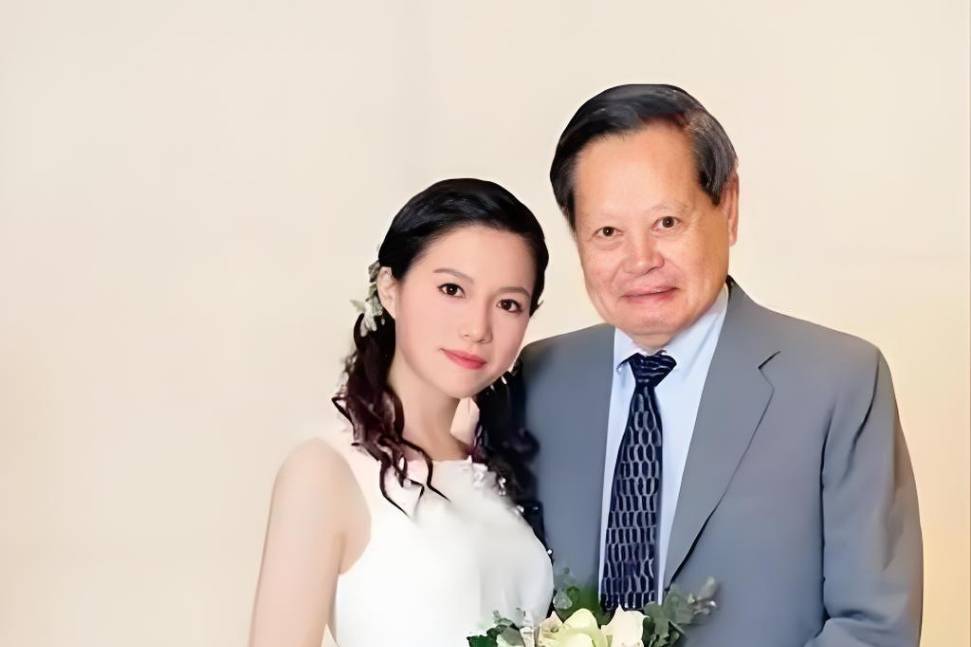 2019翁帆产下一子图片翁帆与杨振宁的幸福结晶，2019年喜获一子的珍贵瞬间-第2张图片
