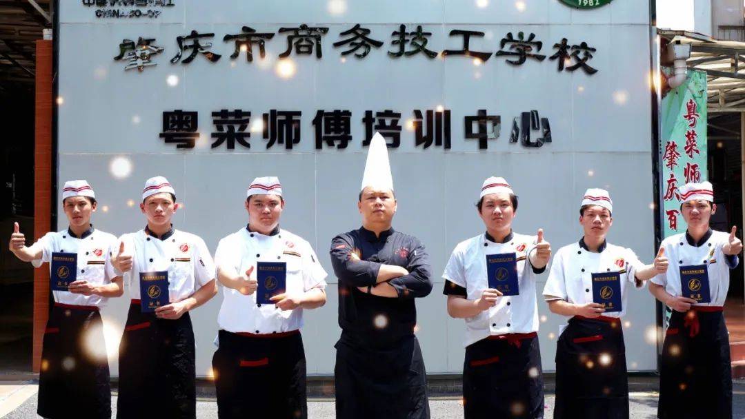 从幼师到老虎菜，51岁的人生轨迹与98年幼师的出生日期
