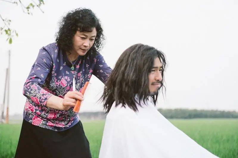 骚骚精品，免费观看的独特体验-第2张图片