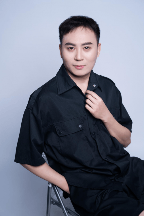 广告模特林娜冰广告模特林娜冰，时尚界的璀璨之星-第3张图片